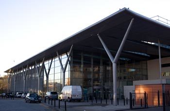 clissold leisure centre opening times