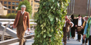 Giant Hedge To Creep Around South Bank