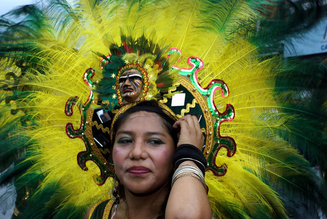 9696_carnivaldelpueblo2.jpg