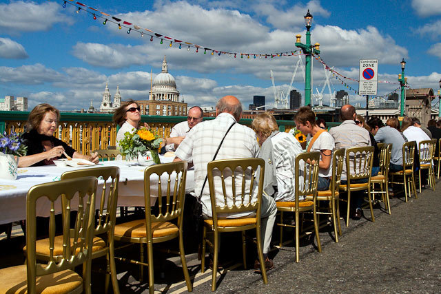 14405_thames_dining.jpg