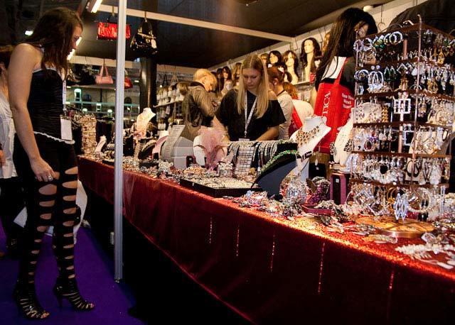 Jewellery, wigs, slashed leggings 