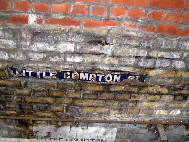 Little Compton Street