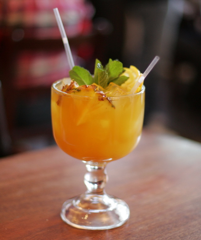 16540_punch_1.jpg