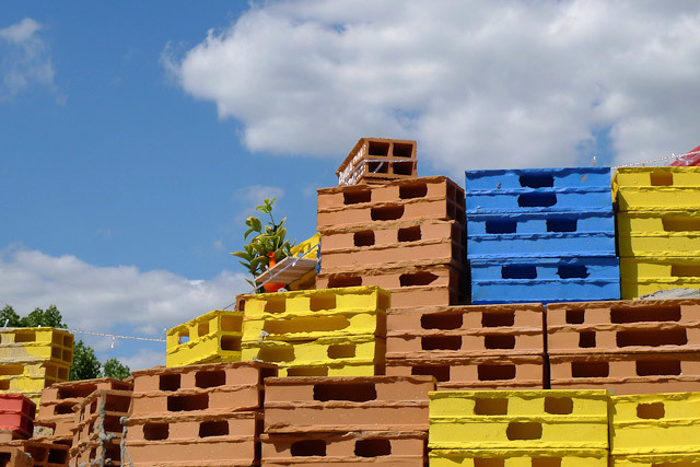 18220_favela_sky.jpg