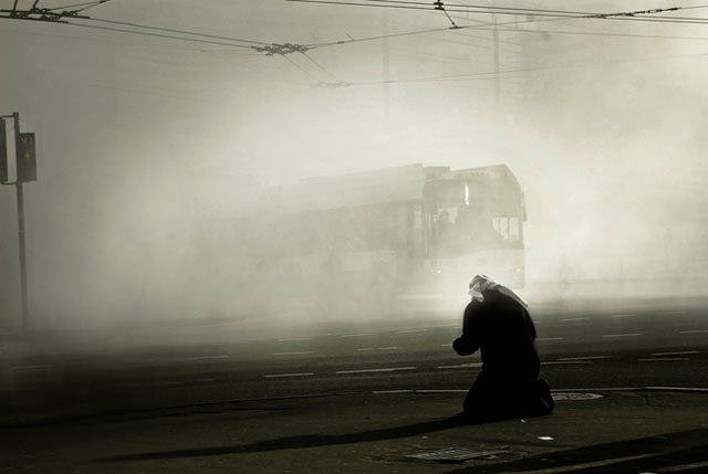 Anastasija: There are thousands of people, but you can not see anyone with you. Like if everything was covered by mist..