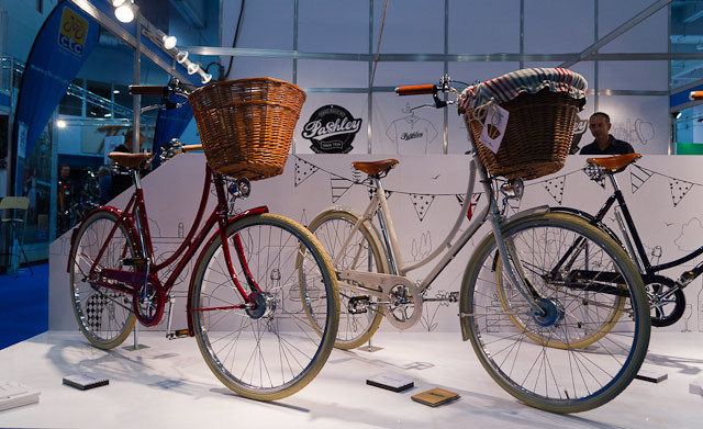 24220_bikeshow_baskets.jpg