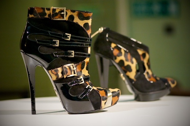 Animals print shoes by Lara Bohinc.