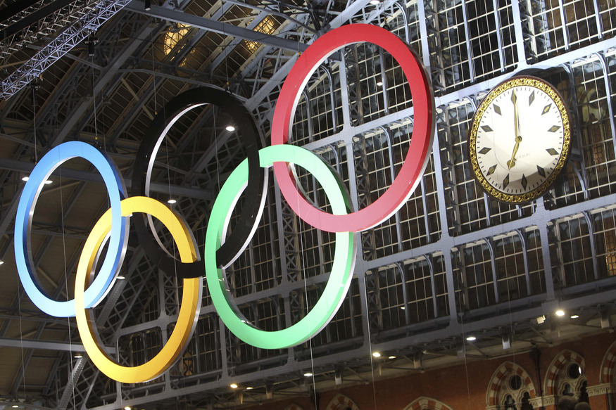 Londoners and visitors travelling through St Pancras International were tonight wowed by the unveiling of the first set of giant Olympic Rings, marking the first step in using the Olympic symbols on iconic landmarks to transform the capital into the host city for the London 2012 Games. Picture taken on 03 March by David Poultney.