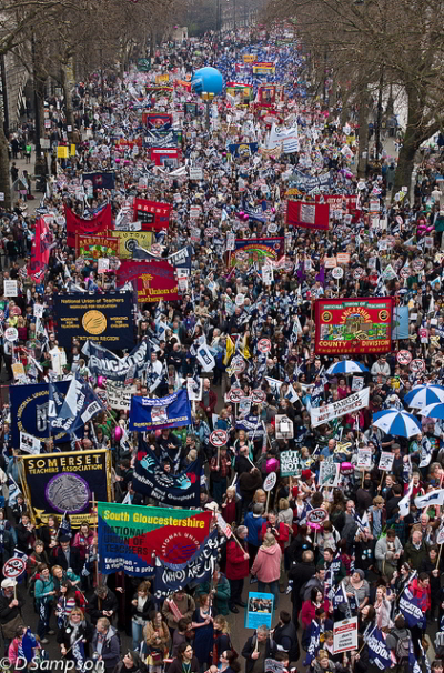 Crowds at the Embankment start point / Viramati from the Londonist Flickr pool