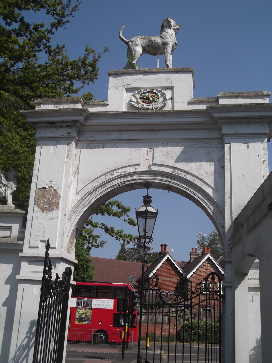 Entrance to Bourne Hall Park.