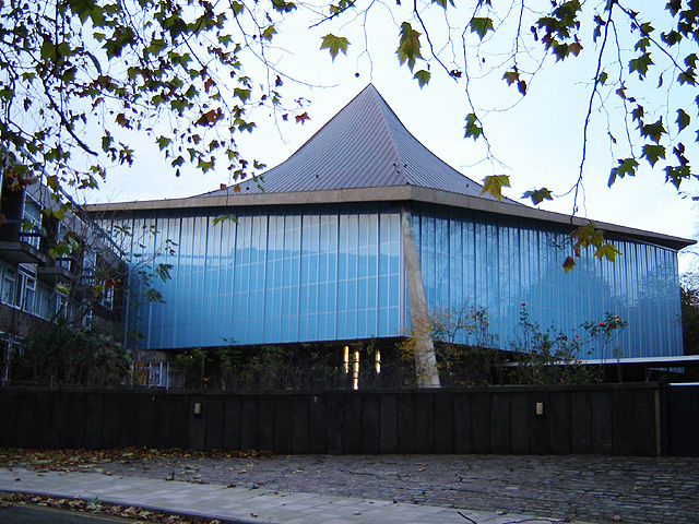 Exterior of the building in 2005. Photo / Fin Fahey