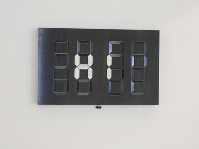Hye-Yeon Park's Autonomous Clock ...says Hi! We failed to get a photo of it actually telling the time..