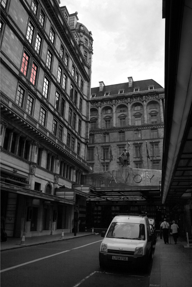 Savoy Hotel - The murder of Prince Ali Kemal Fahmy Bey, almost certainly shot and killed by his wife Marguerite, she was found not guilty