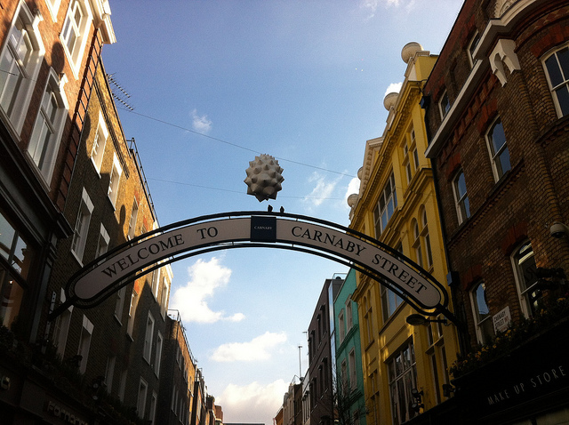A floater over Carnaby. Photo by M@.