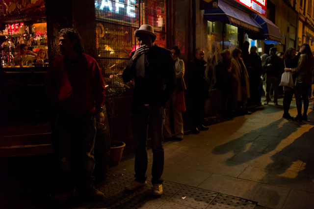 Time: 01:17, Location: Hackney, Title: "Outside a Cafe"