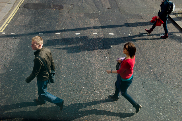 Time: 09:40, Location: , Title: "Lock Step"