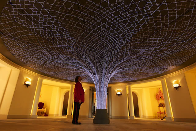 Luminous lace is a new light sculpture in the entrance of the palace. The piece, made of nearly 4km of electroluminescent wire and hundreds of Swarovski crystals is by designers Loop.pH, and is "inspired by the textile history of the palace"