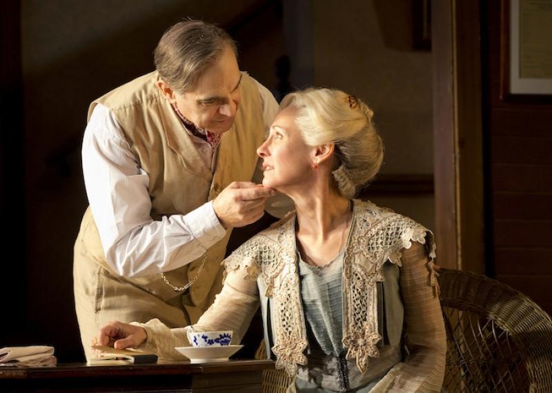 Theatre Review: A Long Day's Journey Into Night @ Apollo Theatre