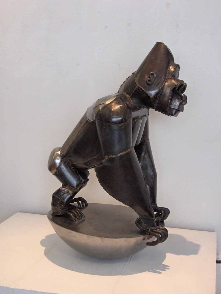 Paul McGovern, Gorilla