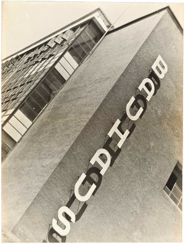 Iwao Yamawaki, Bauhaus building, 1930–32