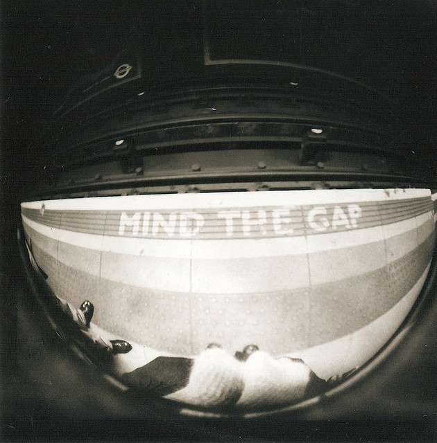 Mind the gap, by beckslfrt