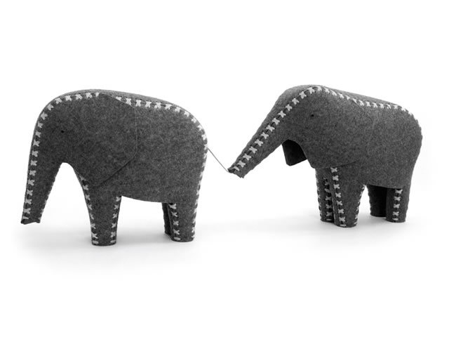 Formverleih Elephants by Daniel Böttcher and Marlene Schroeder
