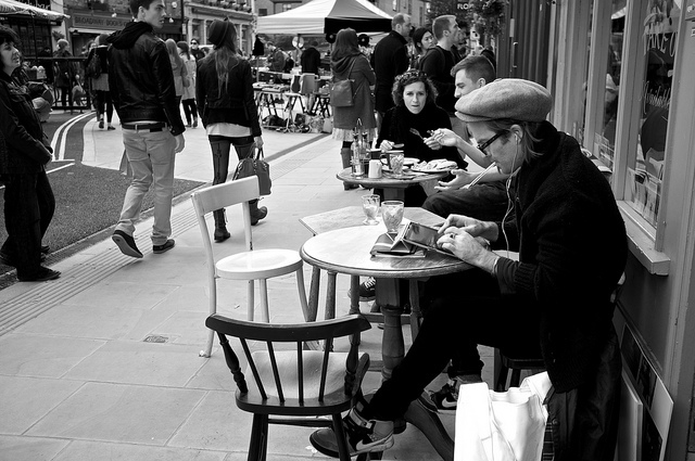 broadwaymarket_200812
