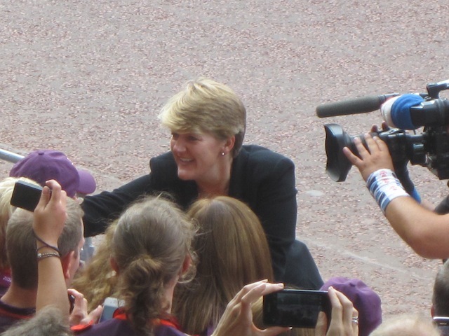 Claire Balding works the crowd. (M@)