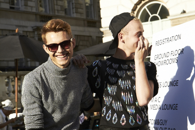 lfw_street_img_0080.jpg