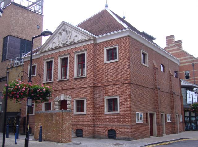 Exterior of The Sam Wanamaker Theatre / photo by Nick Robins