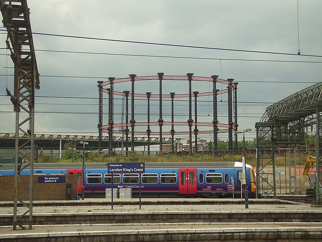 The previous site of Gasholder No. 8. Photo by M@.