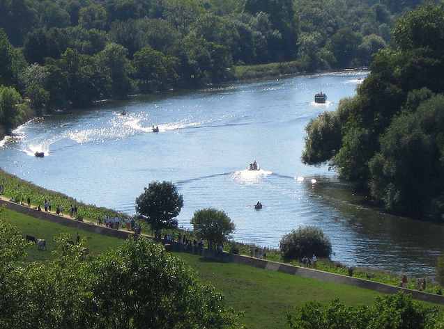 River Thames on Bank Holiday, Richmond by Philippe
