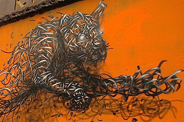 DALeast lion on Brick Lane