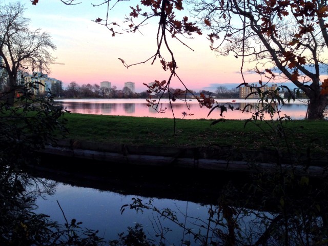Dusk over Stoke Newington's West Reservoir