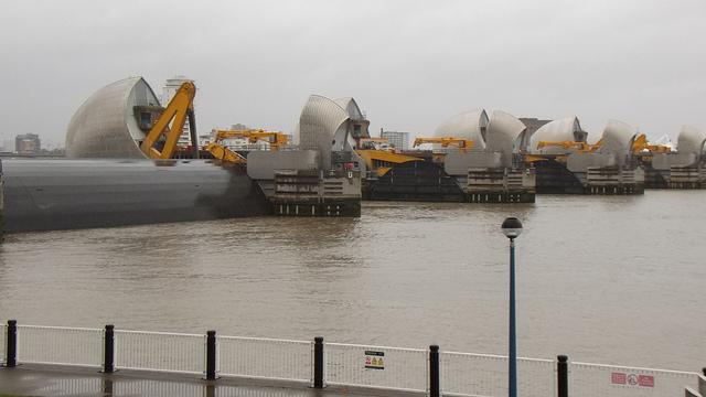 thamesbarrier_050114