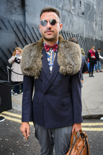 Some people queuing pretended they were just smoking - and therefore looked cool.