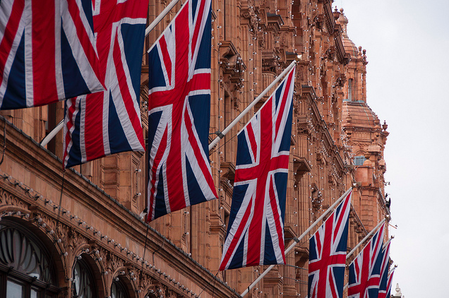 Flags on Harrods by Seal Clubber via flickr