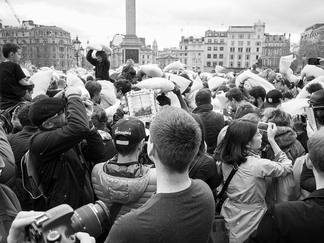 More photographers than fighters? Photo by Torsten Reimer