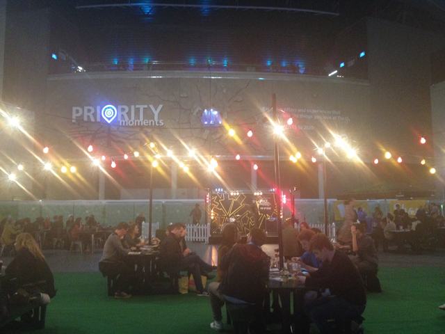 The Gibson Pop-Up Stage. Photo by Tiffany Pritchard. 