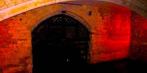 London Short Fiction: The Wallbuilder