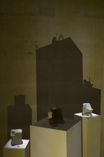 Sculpture plays with light in the exhibition 