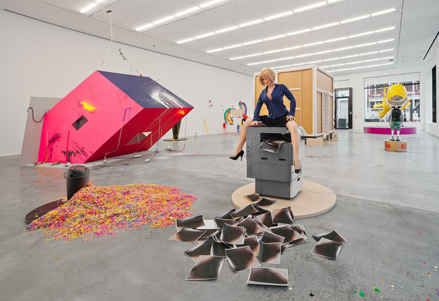 Richard Jackson, installation view. Image courtesy the artist and Hauser &amp; Wirth