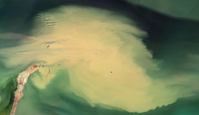 Mishka Henner, Cedar Point oil field, 2013-2014. Image courtesy of the artist and Caroll / Fletcher.