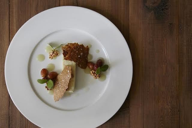 Yorkshire blue cheese toastie with crisp rye, grapes and puffed wheat