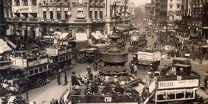 Goodbye Piccadilly: The Role Of The London Bus In WWI