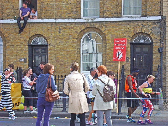 Those who look at people running, by Judy