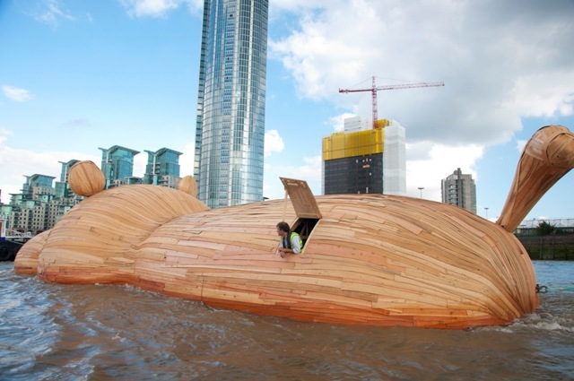 Arrival at Nine Elms - photo: Andy Thornley