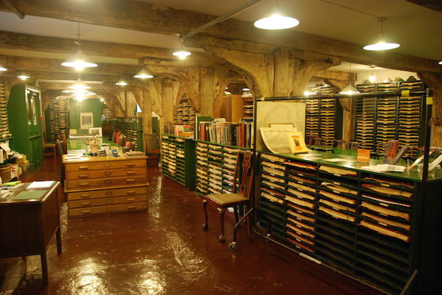 Public library inside Sands Film 
