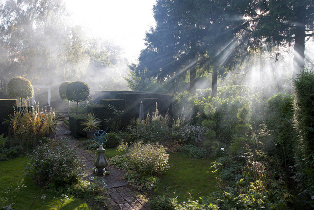 Laskett Garden Pictures 2004-2013, by Clive Boursnell©