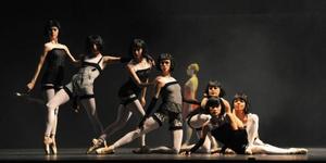 Dark, Sexy And Controversial: Move Quickly To Catch Carmina Burana